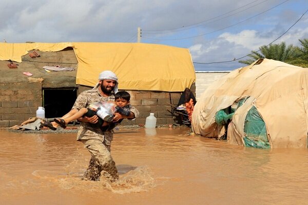 ادامه امدادرسانی به مناطق سیل زده کرمان