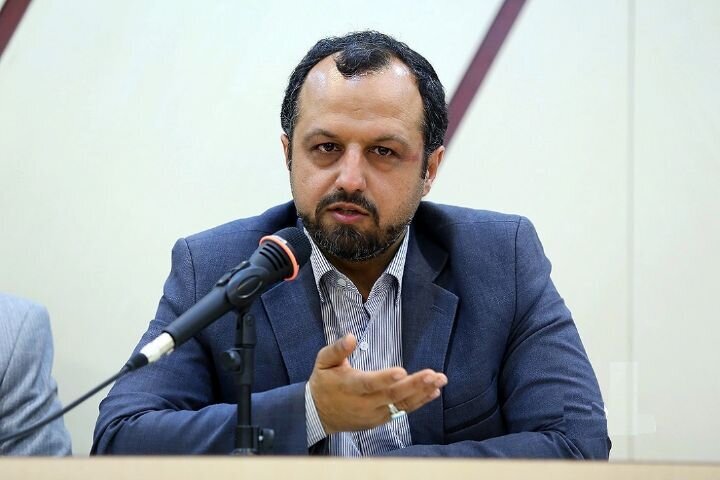 انتقاد وزیر اقتصاد از رویکرد مجمع تشخیص مصلحت در تدوین سیاست‌های کلی برنامه