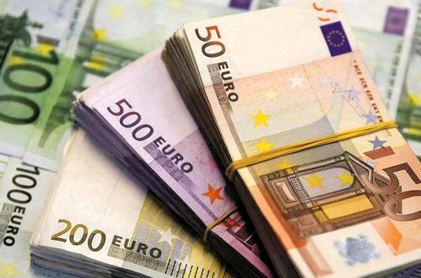 قیمت دلار و یورو پنجشنبه ۳۱ شهریور اعلام شد