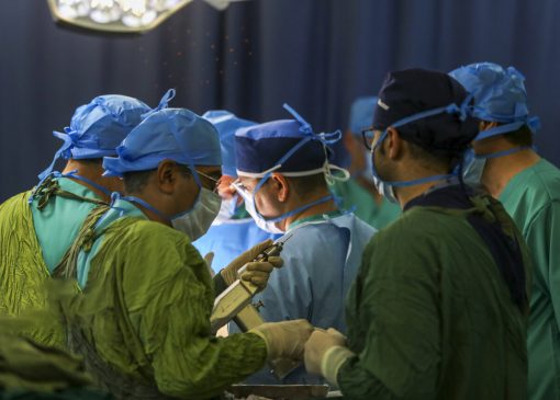 چرا ۱۶هزار پزشک از ایران مهاجرت کردند؟