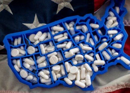 آمریکا برای نظامیانش مواد مخدر تأمین می کند