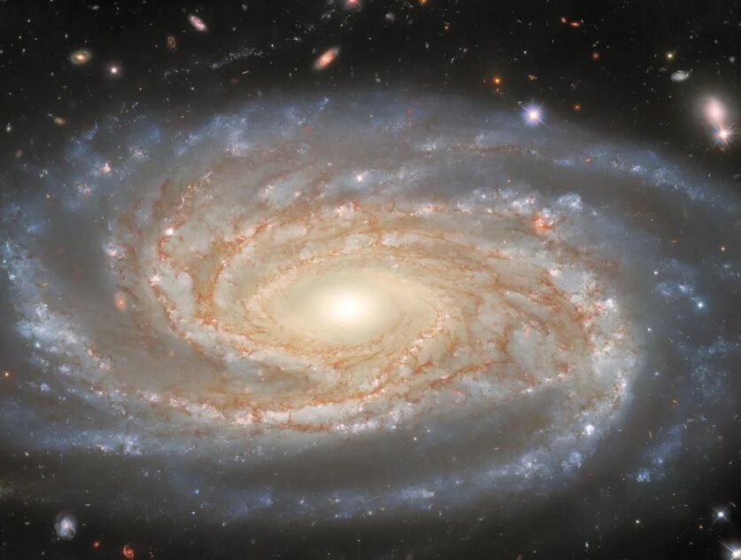 تصویر خیره‌کننده تلسکوپ فضایی هابل از یک کهکشان مارپیچی